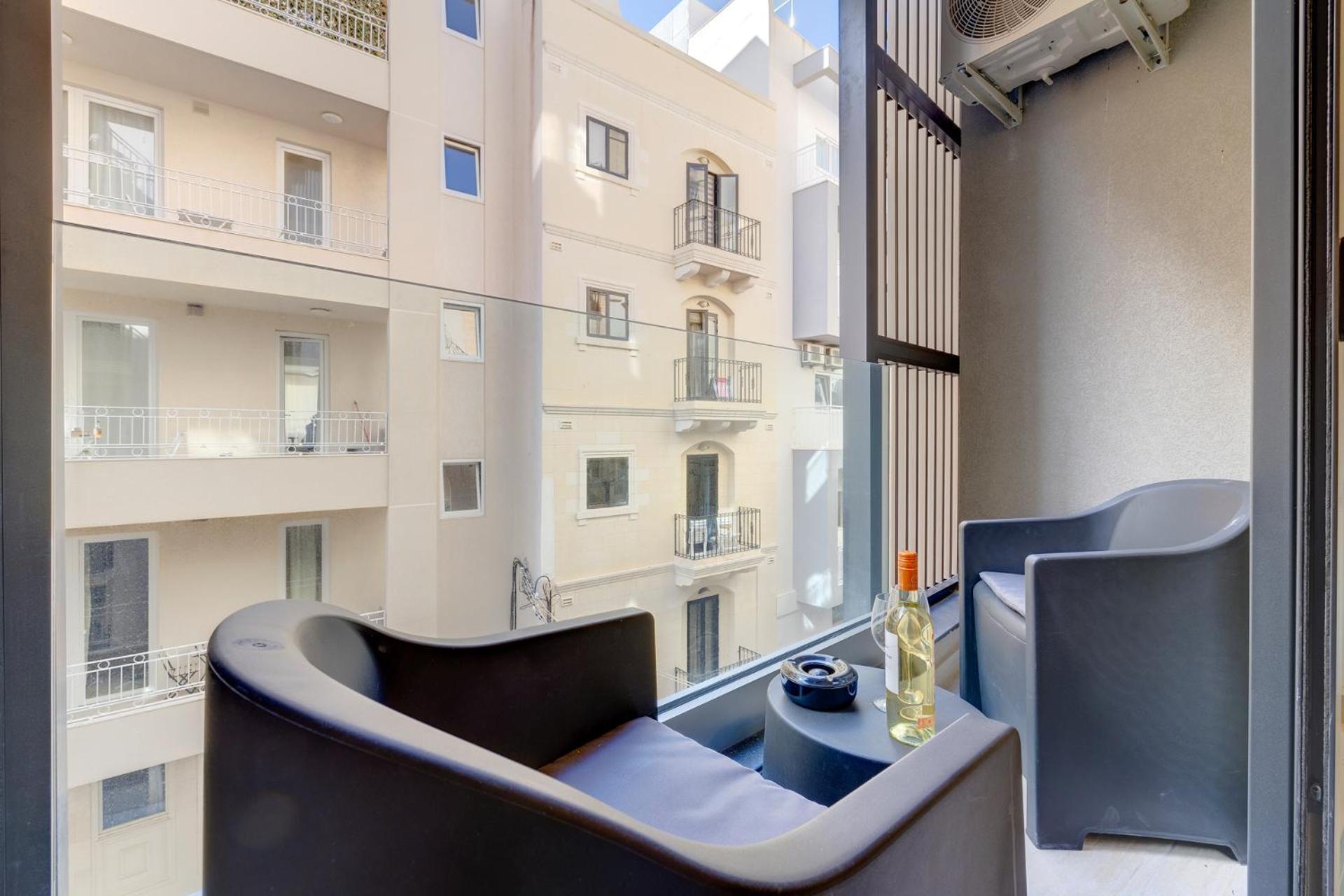 31 * Sliema
